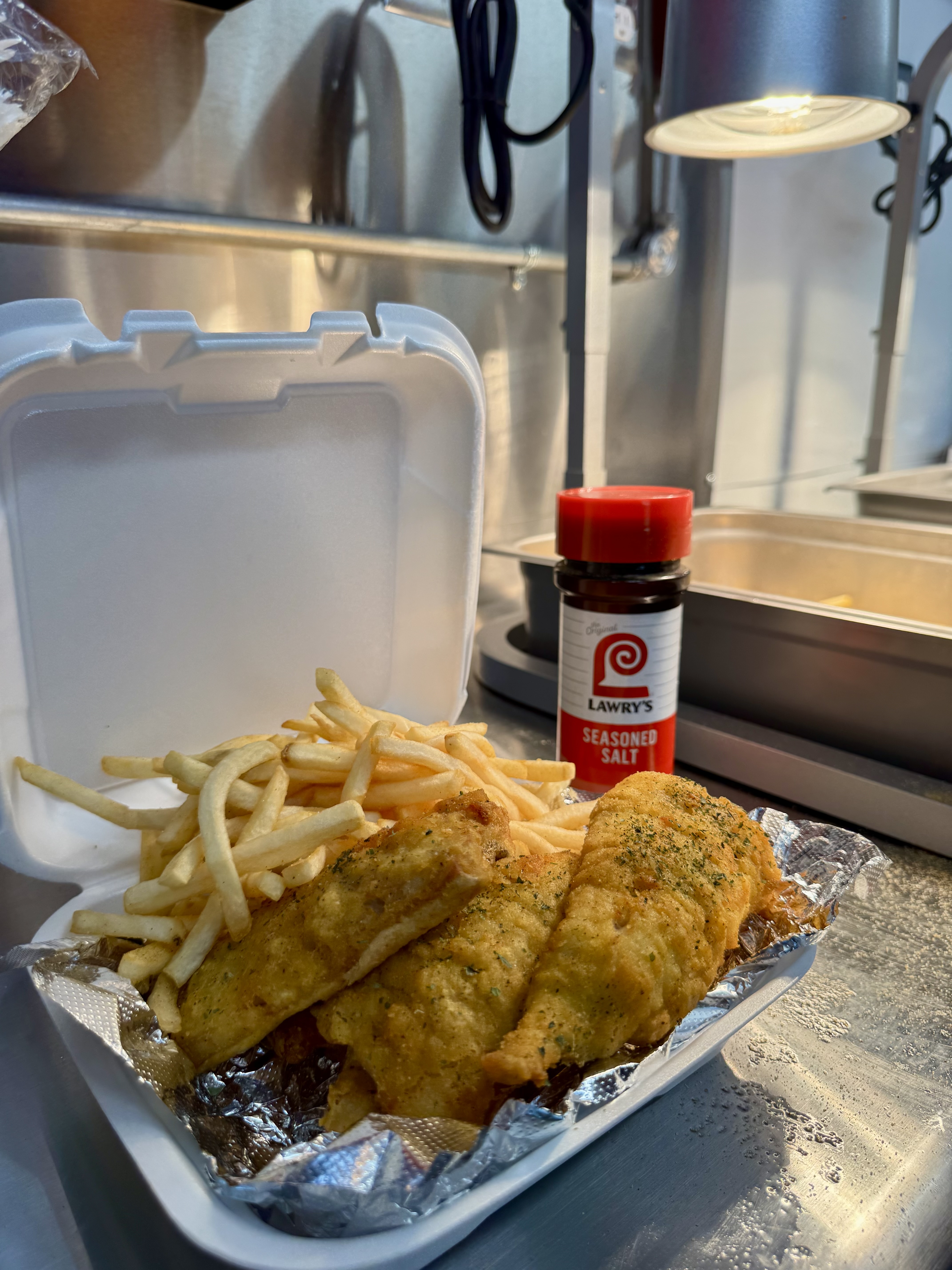 Fish and Fry Combo fresh out the kitchen
